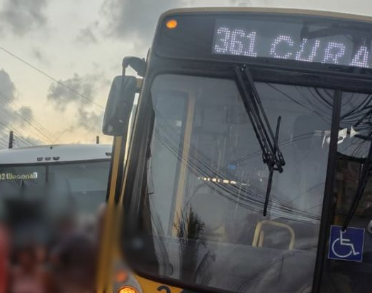 Jovem morre ao surfar em ônibus em Jaboatão dos Guararapes