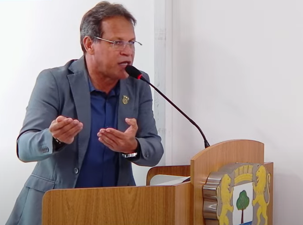 atraso de salários na saúde