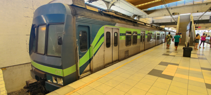 Falha elétrica impede abertura da Linha Sul do Metrô do Recife nesta quarta